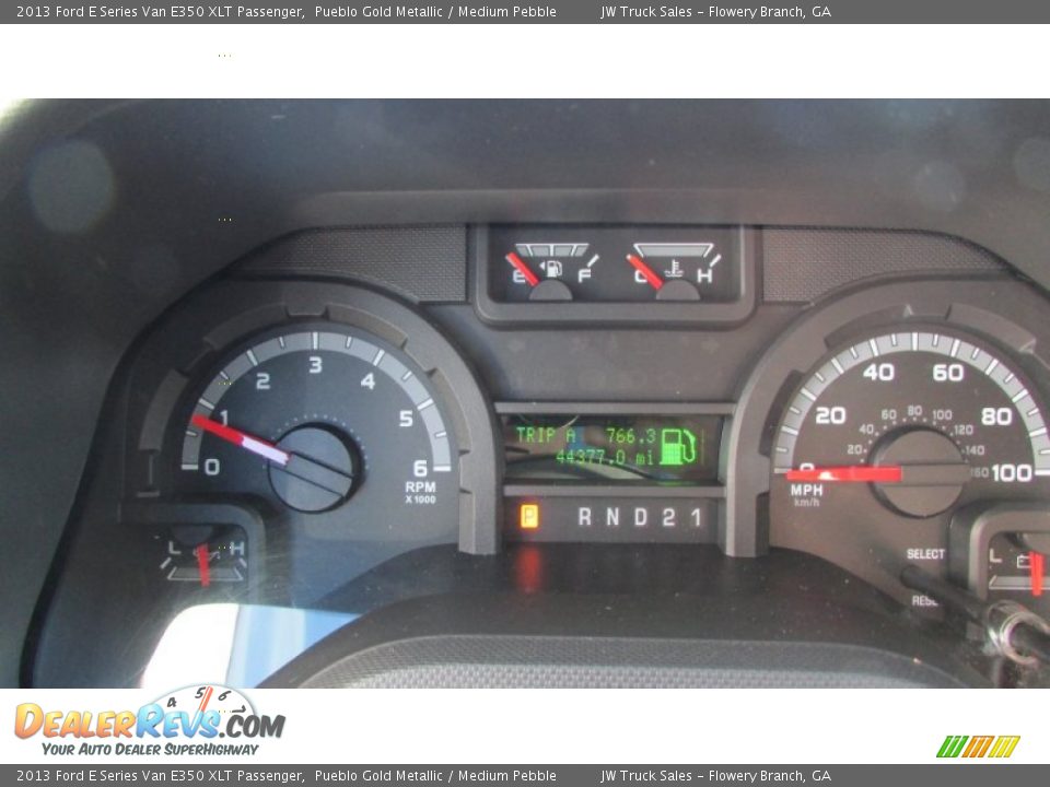 2013 Ford E Series Van E350 XLT Passenger Pueblo Gold Metallic / Medium Pebble Photo #26
