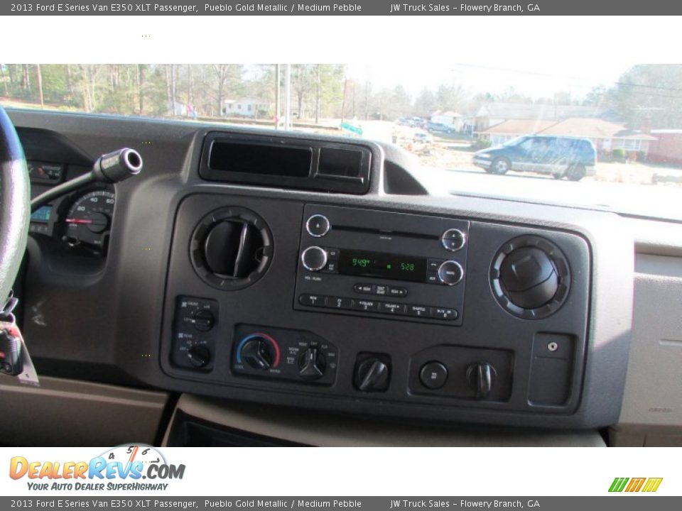 2013 Ford E Series Van E350 XLT Passenger Pueblo Gold Metallic / Medium Pebble Photo #29