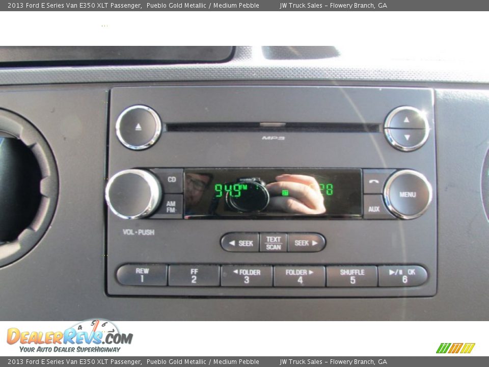 2013 Ford E Series Van E350 XLT Passenger Pueblo Gold Metallic / Medium Pebble Photo #30