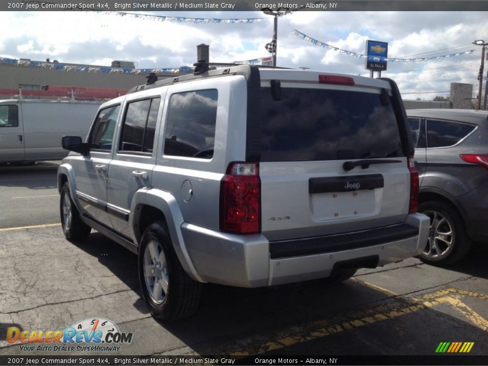 2007 Jeep Commander Sport 4x4 Bright Silver Metallic / Medium Slate Gray Photo #4