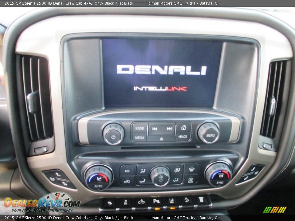 2015 GMC Sierra 2500HD Denali Crew Cab 4x4 Onyx Black / Jet Black Photo #9