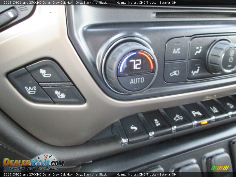 2015 GMC Sierra 2500HD Denali Crew Cab 4x4 Onyx Black / Jet Black Photo #15