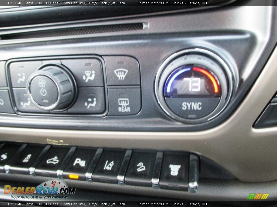 2015 GMC Sierra 2500HD Denali Crew Cab 4x4 Onyx Black / Jet Black Photo #16