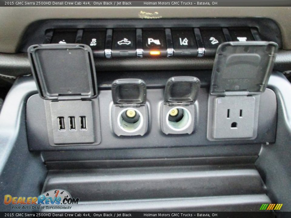 2015 GMC Sierra 2500HD Denali Crew Cab 4x4 Onyx Black / Jet Black Photo #18