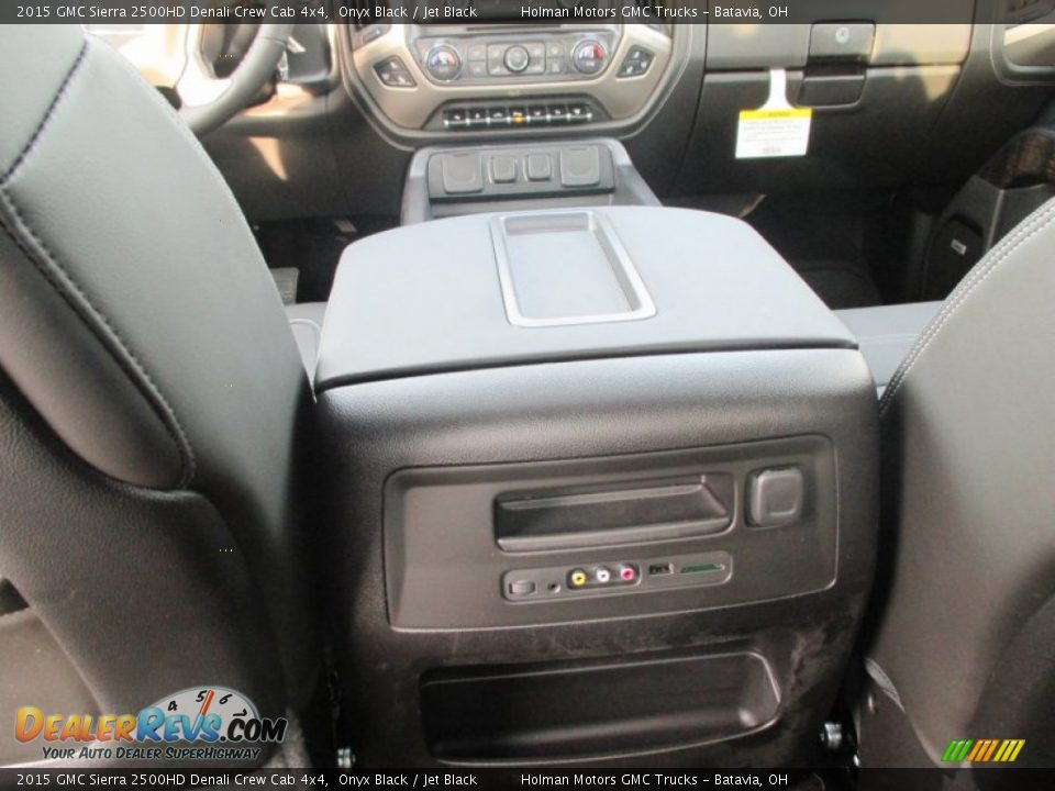 2015 GMC Sierra 2500HD Denali Crew Cab 4x4 Onyx Black / Jet Black Photo #30