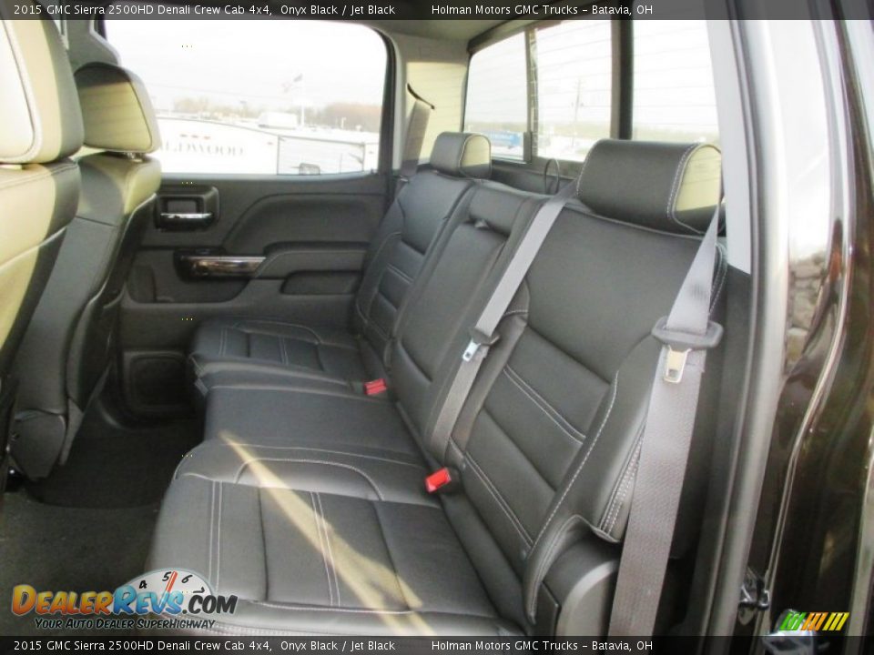 2015 GMC Sierra 2500HD Denali Crew Cab 4x4 Onyx Black / Jet Black Photo #33
