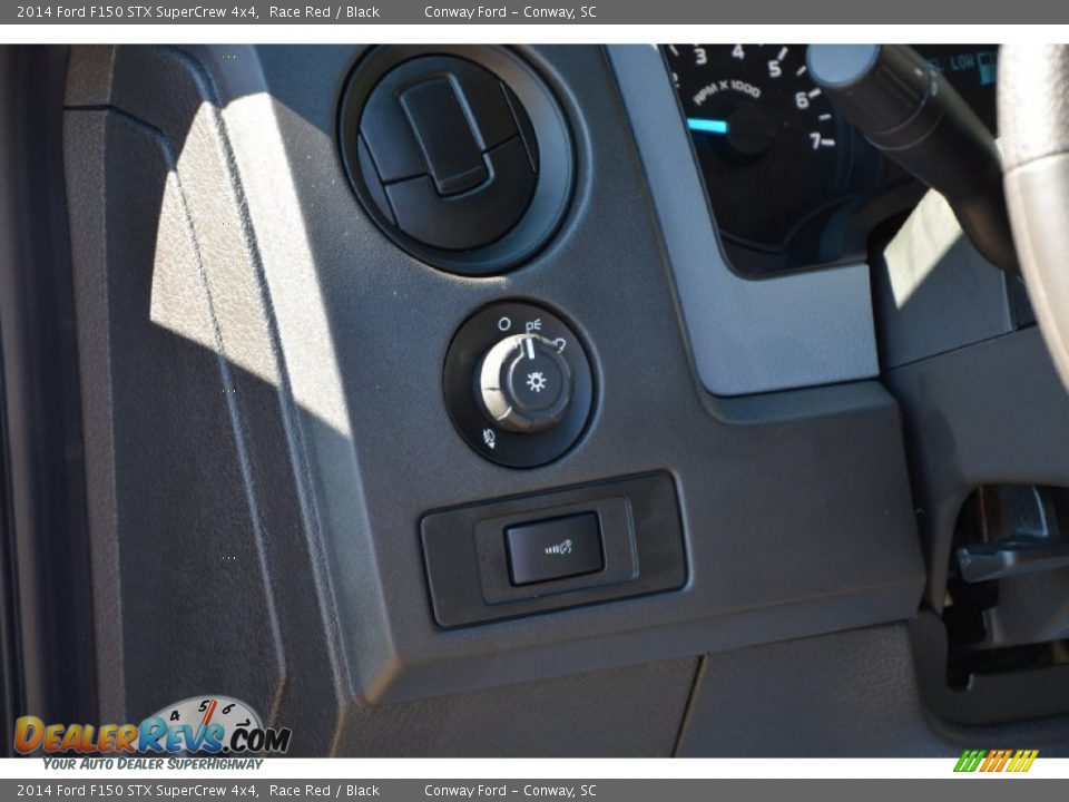 2014 Ford F150 STX SuperCrew 4x4 Race Red / Black Photo #22