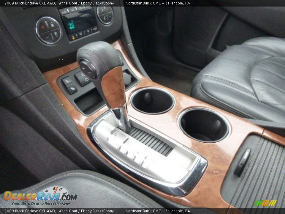 2009 Buick Enclave CXL AWD White Opal / Ebony Black/Ebony Photo #17