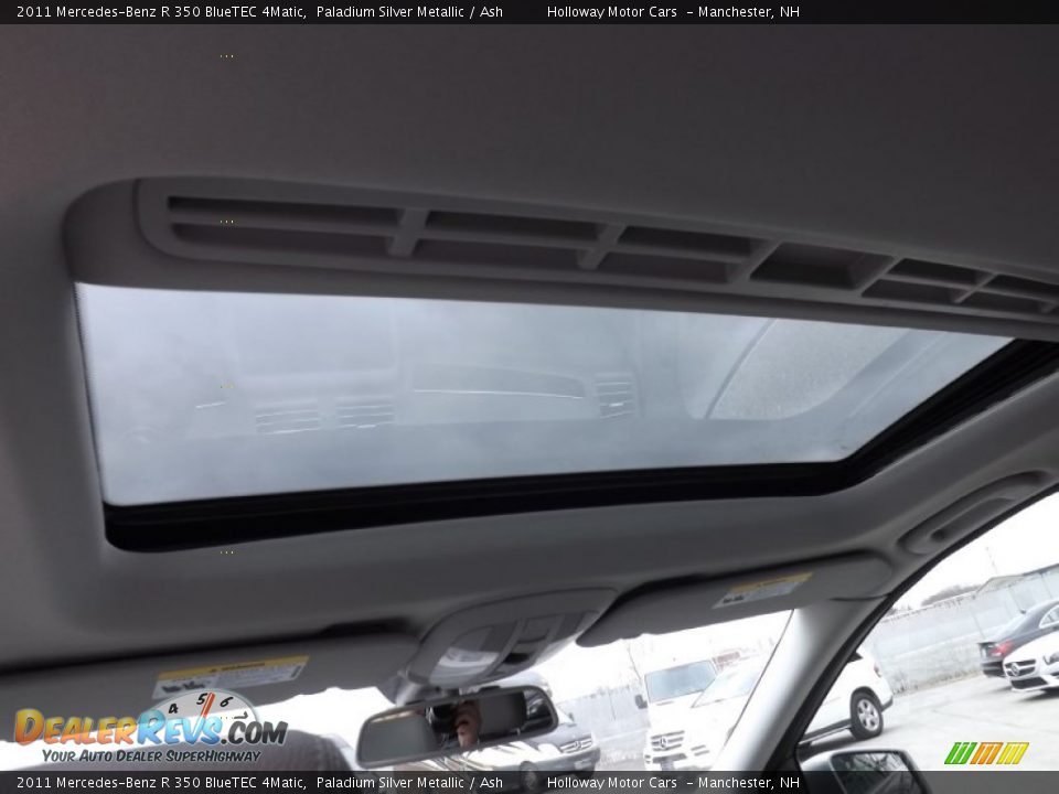 2011 Mercedes-Benz R 350 BlueTEC 4Matic Paladium Silver Metallic / Ash Photo #9