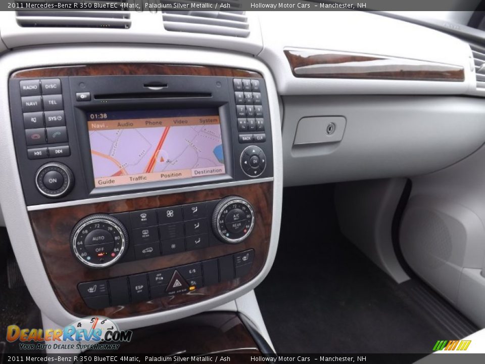 2011 Mercedes-Benz R 350 BlueTEC 4Matic Paladium Silver Metallic / Ash Photo #13