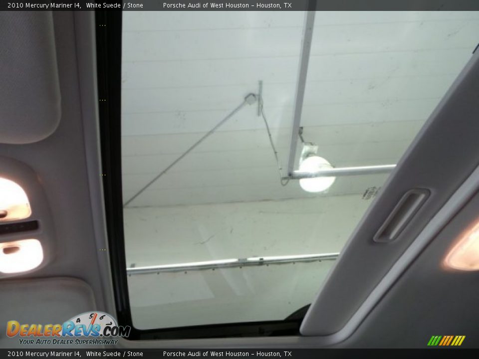2010 Mercury Mariner I4 White Suede / Stone Photo #18