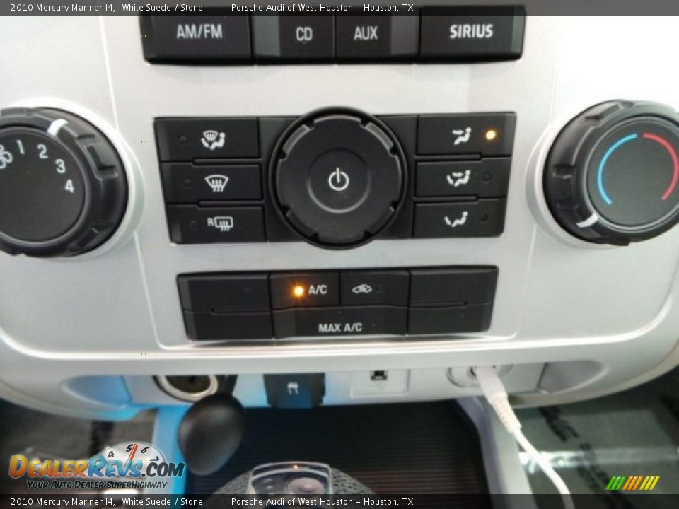 2010 Mercury Mariner I4 White Suede / Stone Photo #22