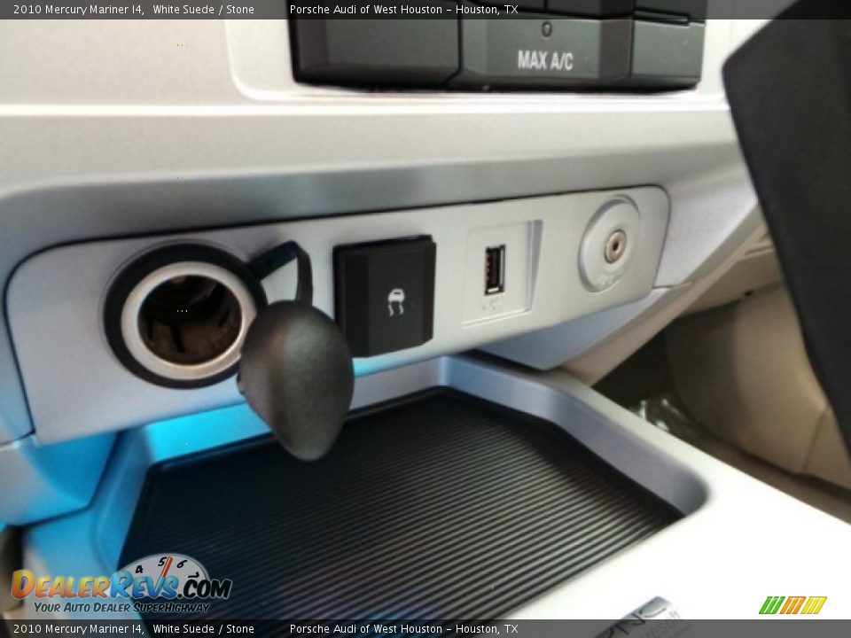 2010 Mercury Mariner I4 White Suede / Stone Photo #23