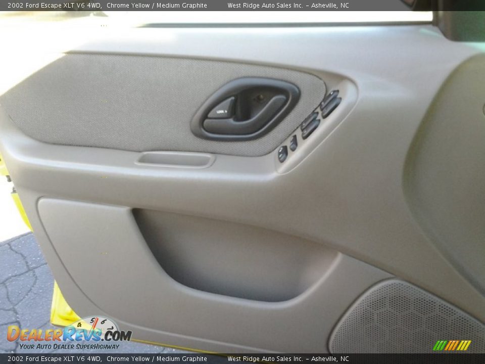 2002 Ford Escape XLT V6 4WD Chrome Yellow / Medium Graphite Photo #15