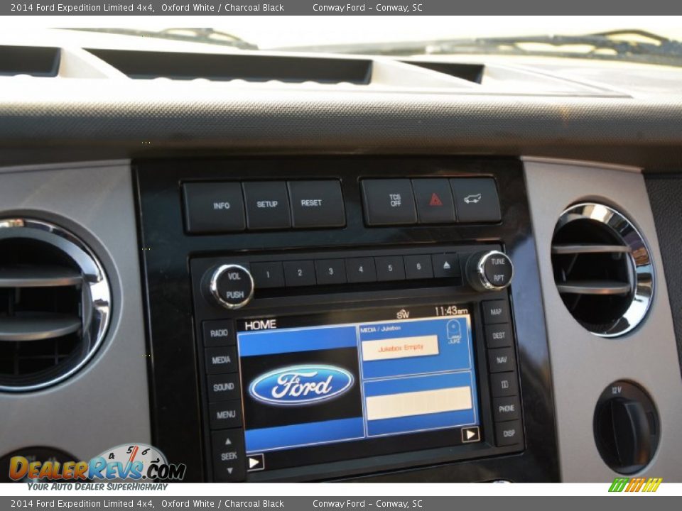 Controls of 2014 Ford Expedition Limited 4x4 Photo #28