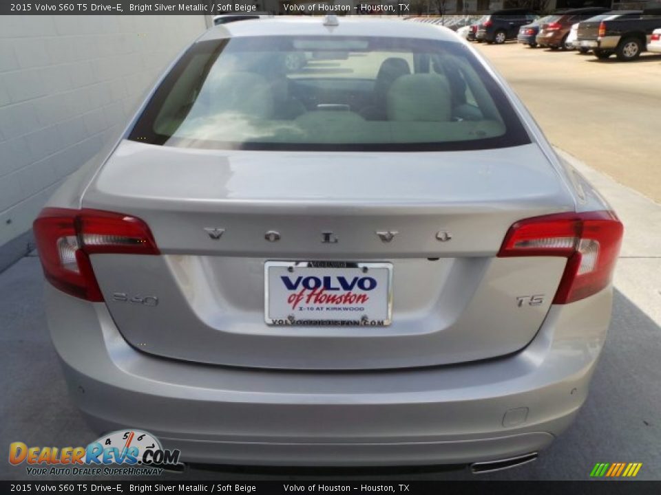 2015 Volvo S60 T5 Drive-E Bright Silver Metallic / Soft Beige Photo #4