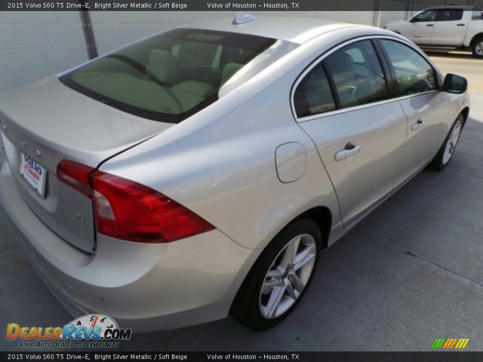 2015 Volvo S60 T5 Drive-E Bright Silver Metallic / Soft Beige Photo #5