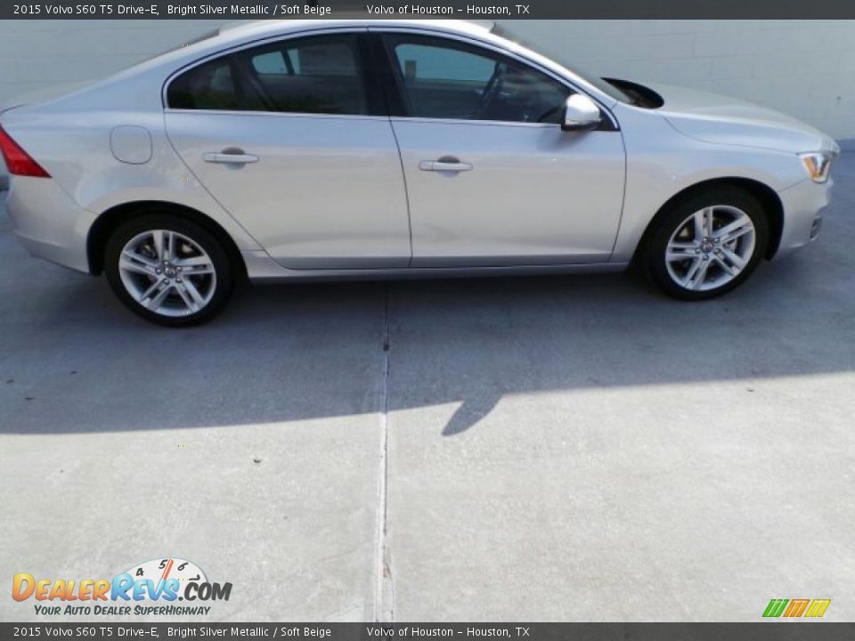 2015 Volvo S60 T5 Drive-E Bright Silver Metallic / Soft Beige Photo #6