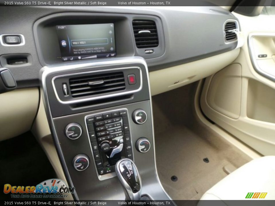 2015 Volvo S60 T5 Drive-E Bright Silver Metallic / Soft Beige Photo #12