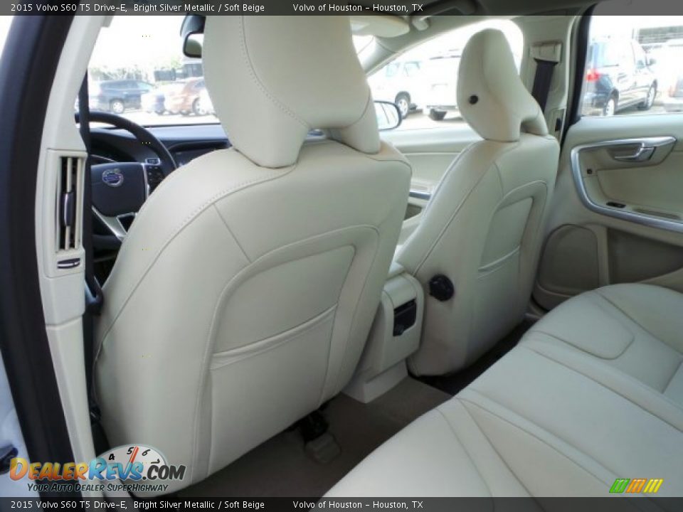 2015 Volvo S60 T5 Drive-E Bright Silver Metallic / Soft Beige Photo #22