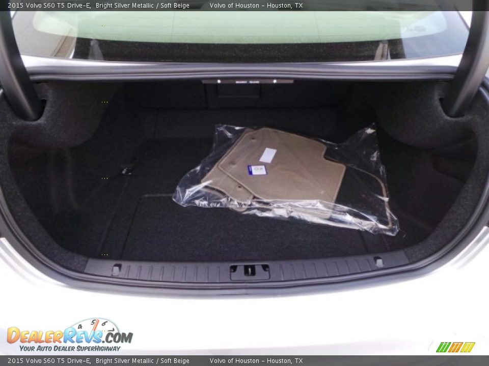 2015 Volvo S60 T5 Drive-E Bright Silver Metallic / Soft Beige Photo #26