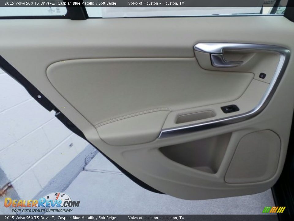 Door Panel of 2015 Volvo S60 T5 Drive-E Photo #22