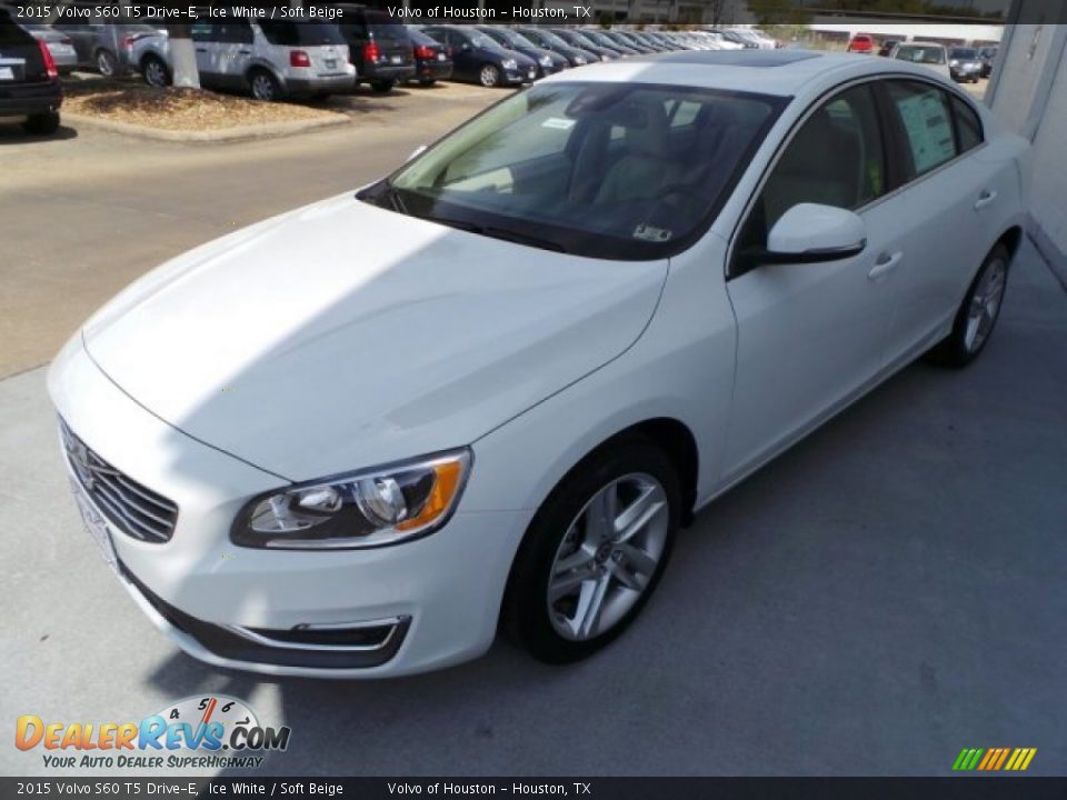 2015 Volvo S60 T5 Drive-E Ice White / Soft Beige Photo #3