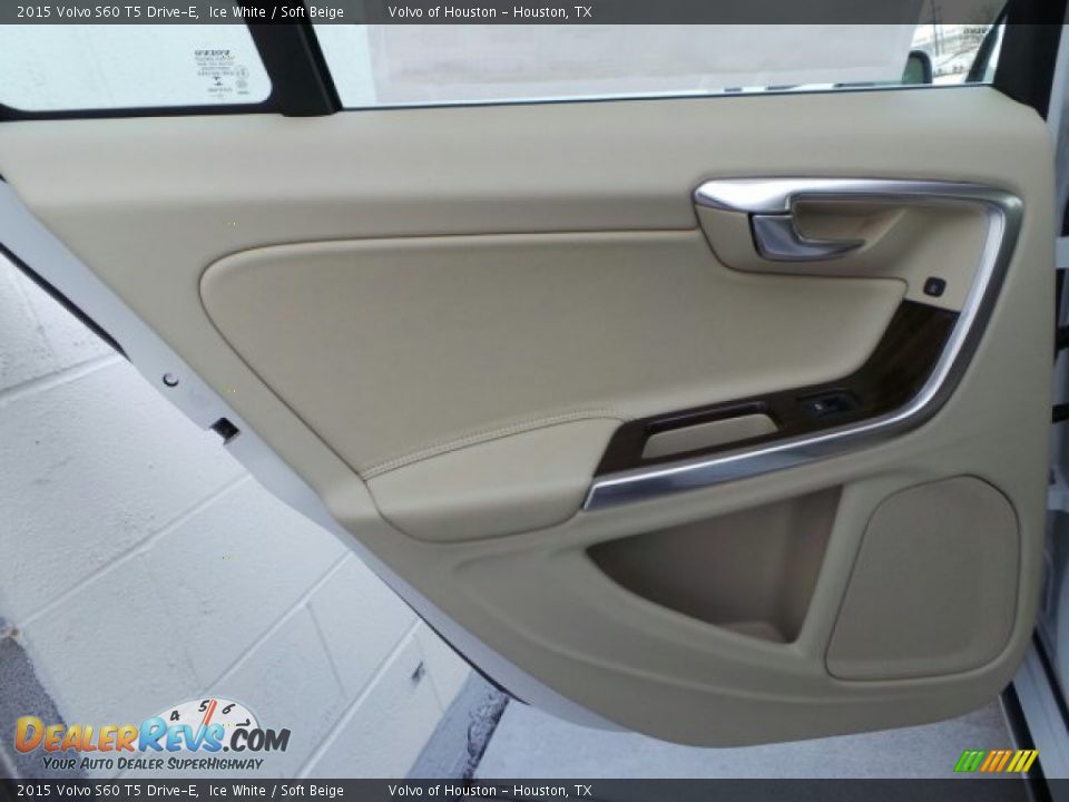 2015 Volvo S60 T5 Drive-E Ice White / Soft Beige Photo #21