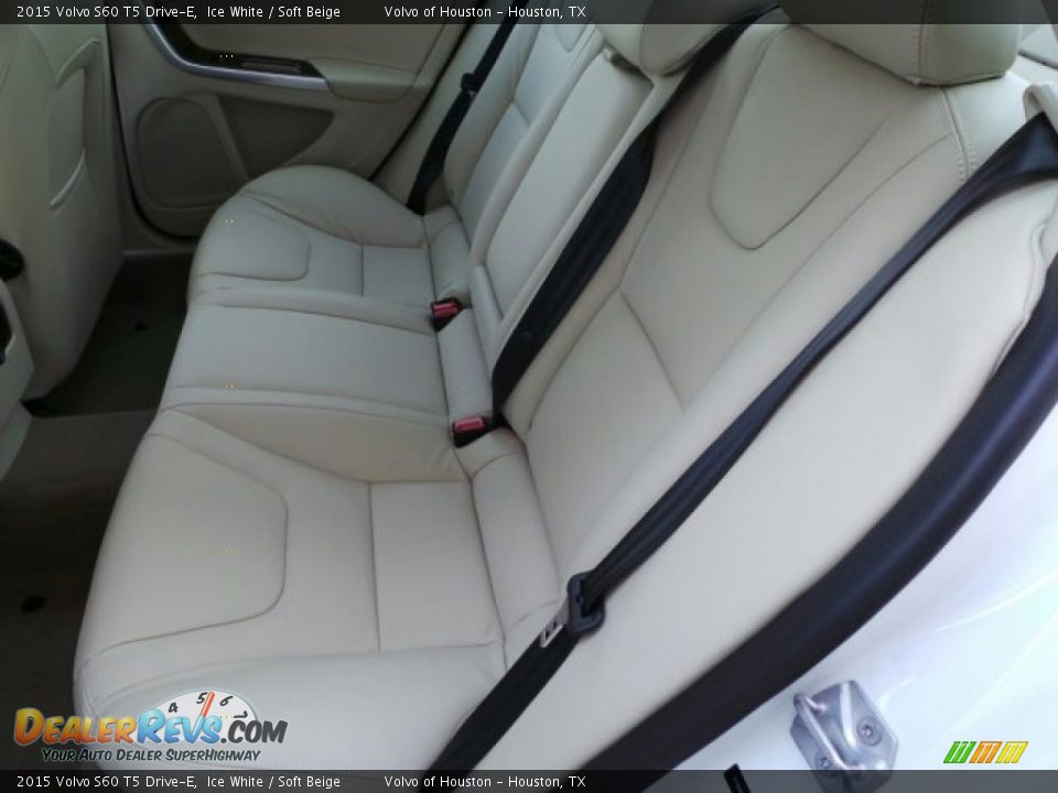 2015 Volvo S60 T5 Drive-E Ice White / Soft Beige Photo #23