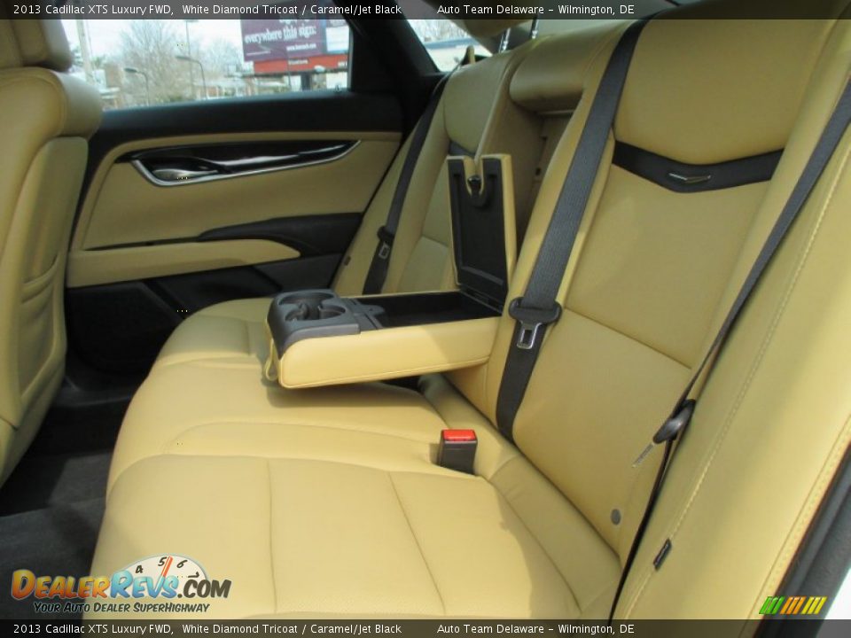 Rear Seat of 2013 Cadillac XTS Luxury FWD Photo #17