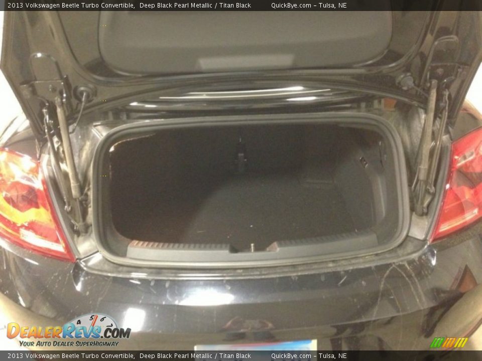 2013 Volkswagen Beetle Turbo Convertible Deep Black Pearl Metallic / Titan Black Photo #12