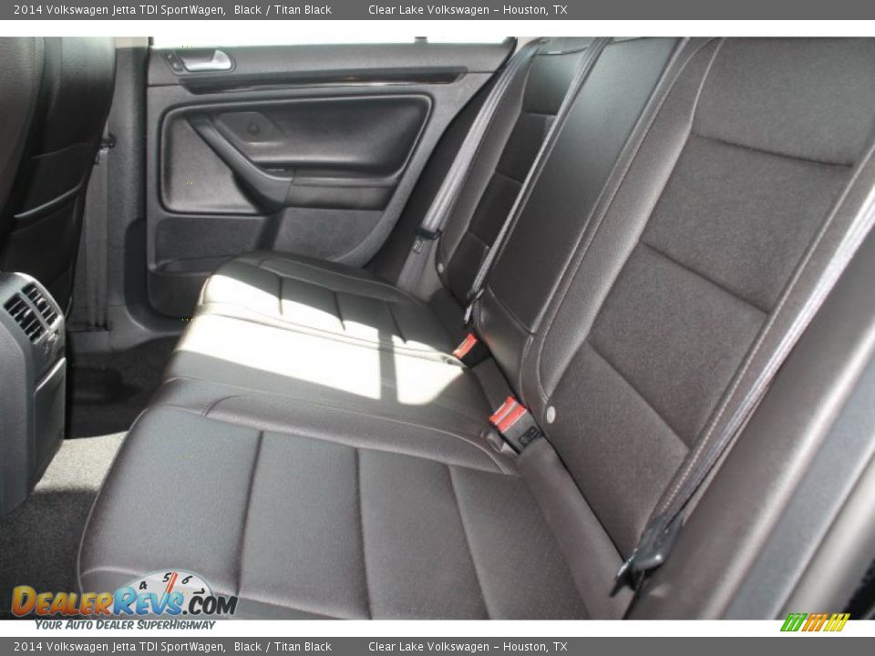 2014 Volkswagen Jetta TDI SportWagen Black / Titan Black Photo #24