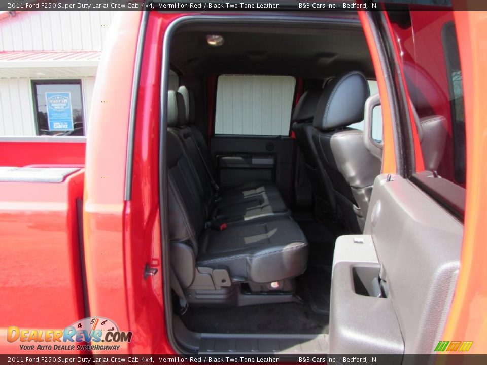 2011 Ford F250 Super Duty Lariat Crew Cab 4x4 Vermillion Red / Black Two Tone Leather Photo #21