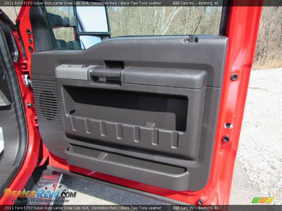 2011 Ford F250 Super Duty Lariat Crew Cab 4x4 Vermillion Red / Black Two Tone Leather Photo #25