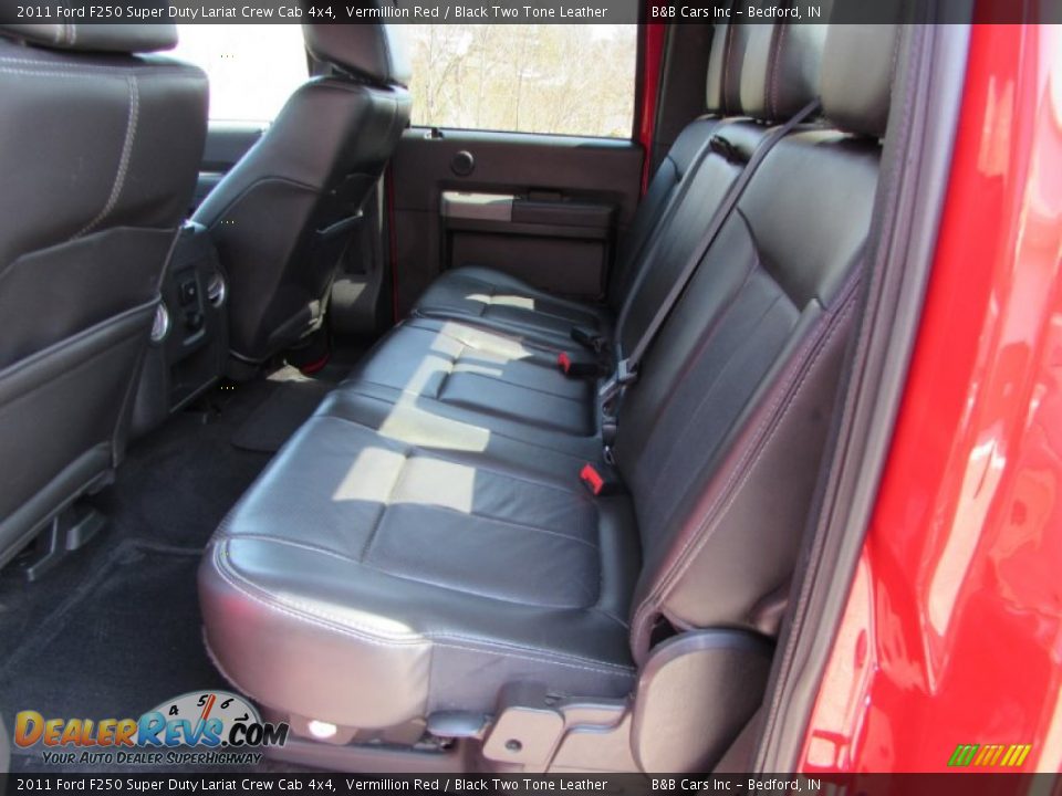 2011 Ford F250 Super Duty Lariat Crew Cab 4x4 Vermillion Red / Black Two Tone Leather Photo #33