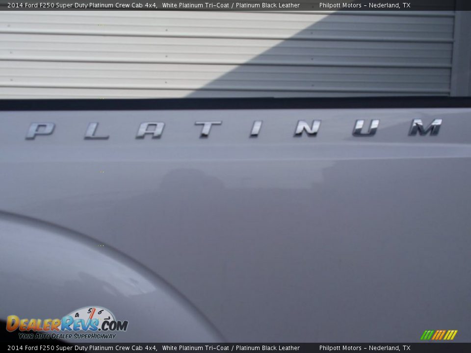 2014 Ford F250 Super Duty Platinum Crew Cab 4x4 White Platinum Tri-Coat / Platinum Black Leather Photo #17