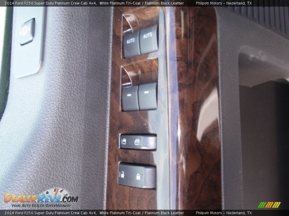 2014 Ford F250 Super Duty Platinum Crew Cab 4x4 White Platinum Tri-Coat / Platinum Black Leather Photo #26