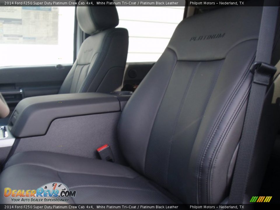 2014 Ford F250 Super Duty Platinum Crew Cab 4x4 White Platinum Tri-Coat / Platinum Black Leather Photo #28