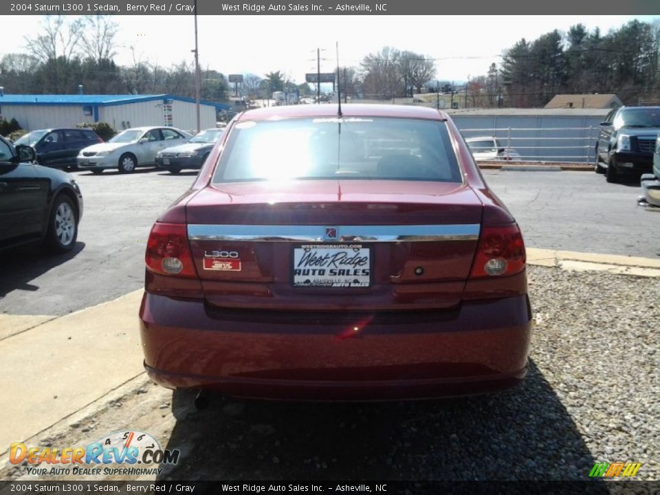 2004 Saturn L300 1 Sedan Berry Red / Gray Photo #8