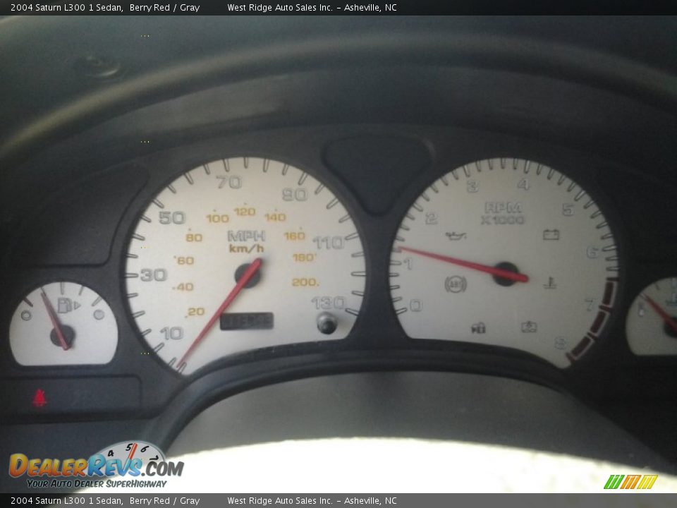 2004 Saturn L300 1 Sedan Berry Red / Gray Photo #11