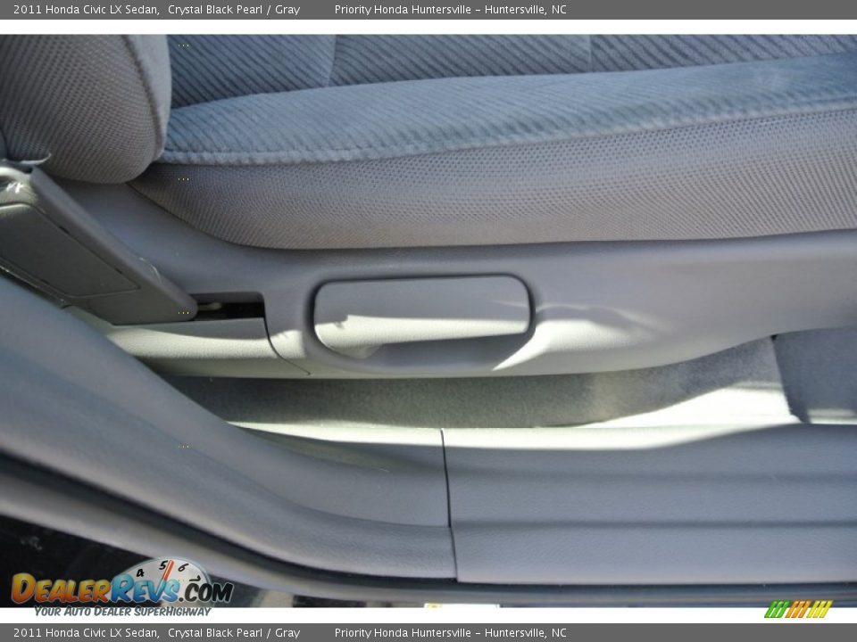 2011 Honda Civic LX Sedan Crystal Black Pearl / Gray Photo #20