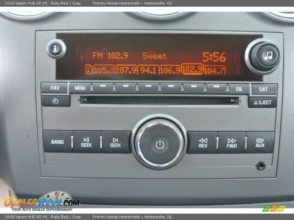 Audio System of 2009 Saturn VUE XR V6 Photo #14