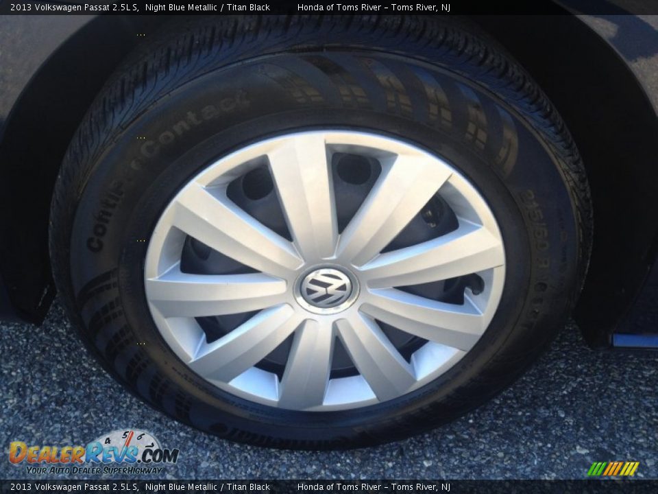 2013 Volkswagen Passat 2.5L S Night Blue Metallic / Titan Black Photo #4