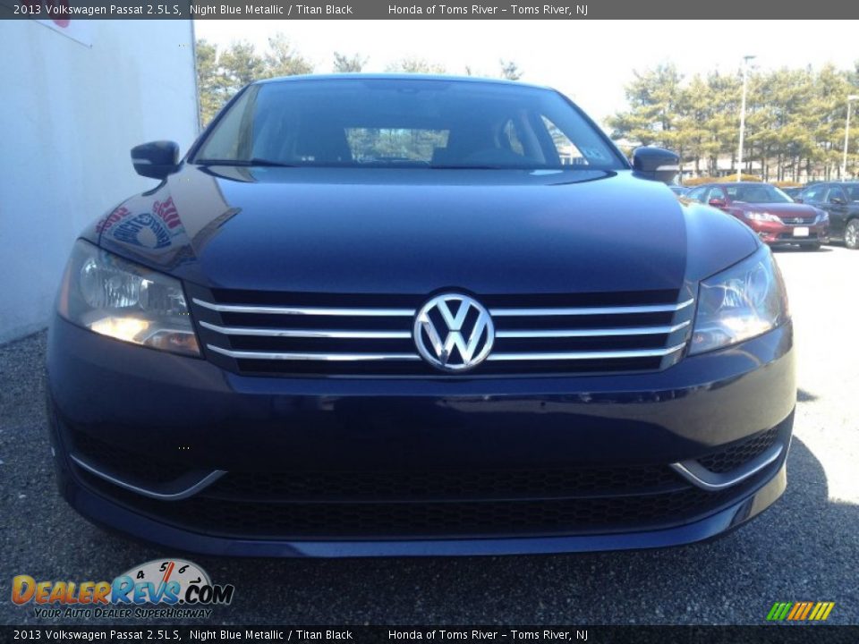 2013 Volkswagen Passat 2.5L S Night Blue Metallic / Titan Black Photo #5