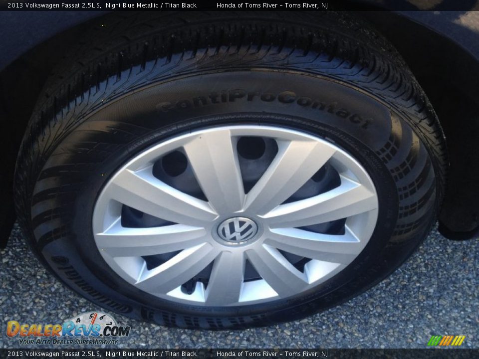 2013 Volkswagen Passat 2.5L S Night Blue Metallic / Titan Black Photo #7