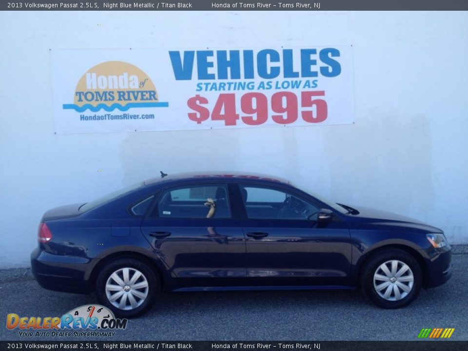 2013 Volkswagen Passat 2.5L S Night Blue Metallic / Titan Black Photo #26