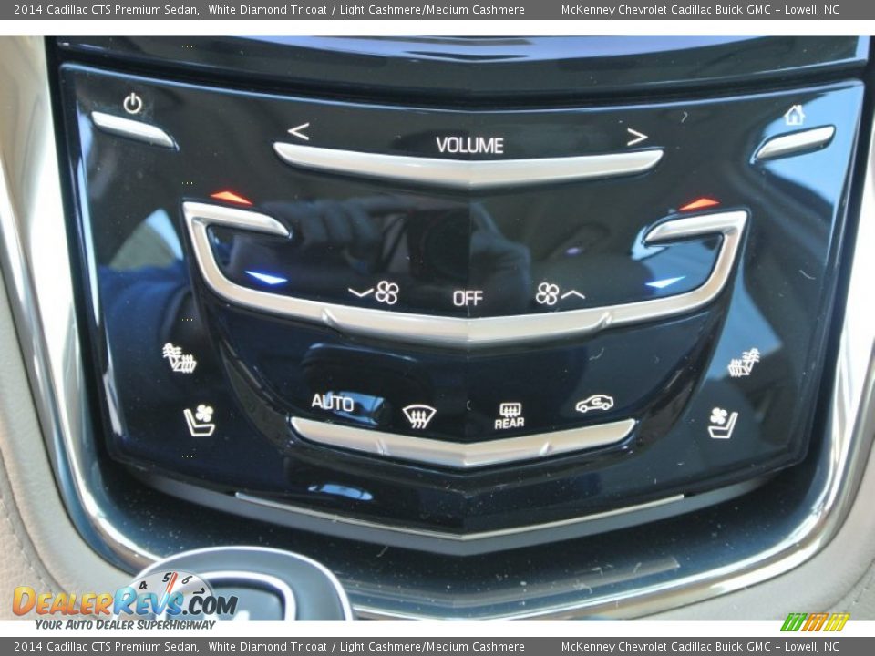 Controls of 2014 Cadillac CTS Premium Sedan Photo #12