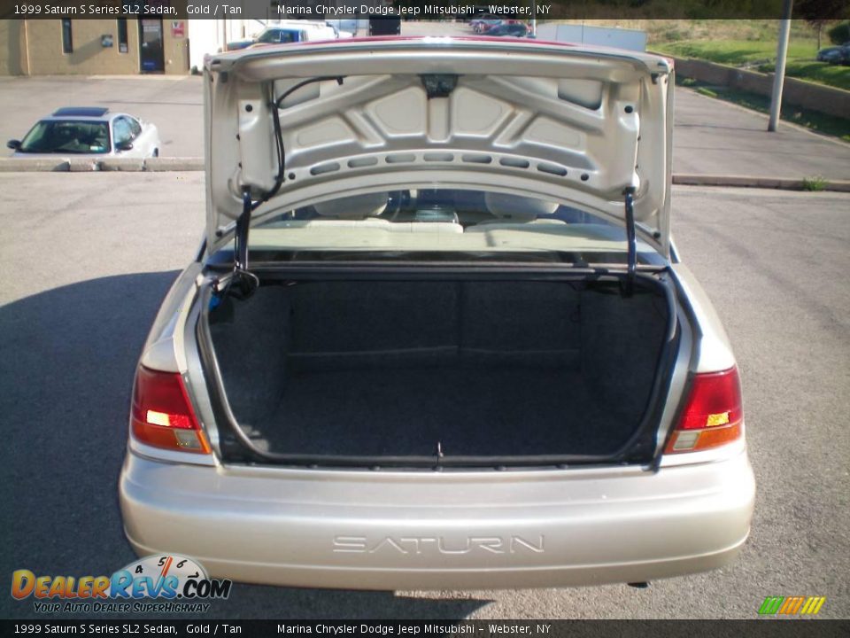 1999 Saturn S Series SL2 Sedan Gold / Tan Photo #13