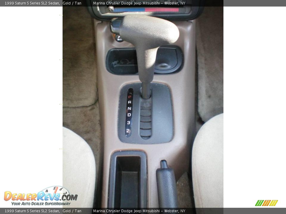 1999 Saturn S Series SL2 Sedan Gold / Tan Photo #22