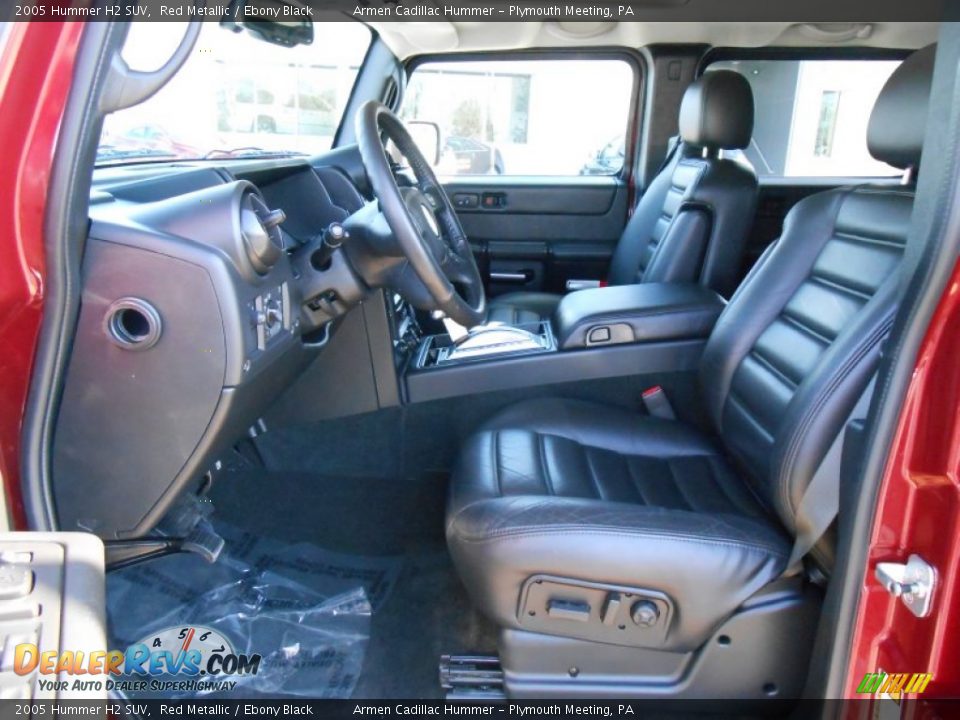 Front Seat of 2005 Hummer H2 SUV Photo #10